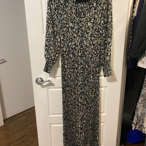 BA&SH Lisi pleated printed crepe maxi dress - Picture 4 of 5